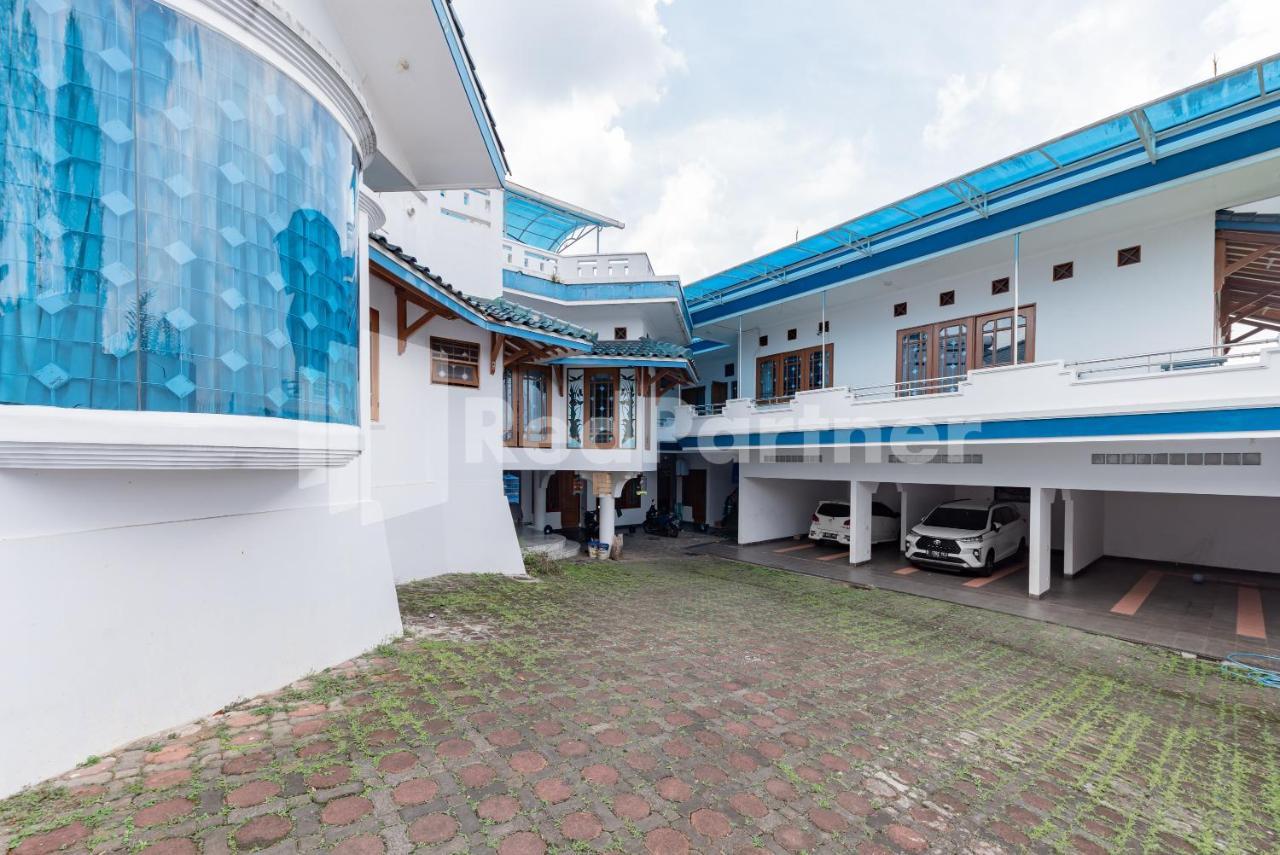 Biru Homestay Bandung Mitra Reddoorz Екстер'єр фото