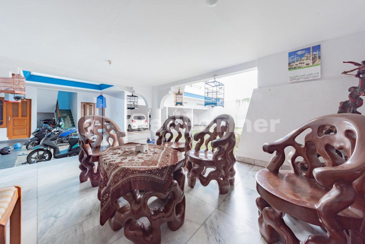 Biru Homestay Bandung Mitra Reddoorz Екстер'єр фото