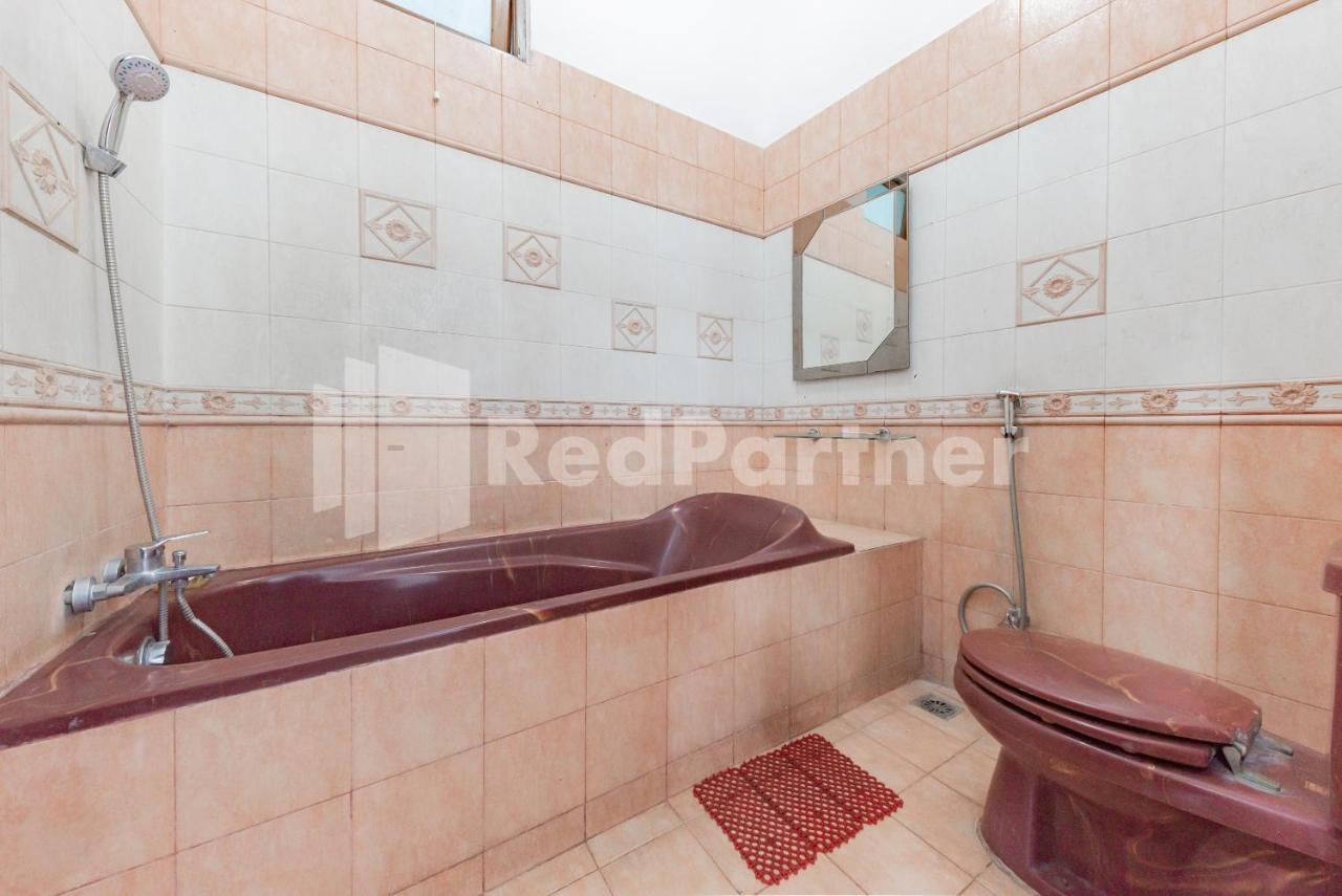 Biru Homestay Bandung Mitra Reddoorz Екстер'єр фото
